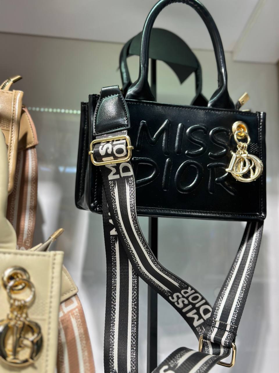 مینی بگ دیور چرم با یراق آلات درجه ۱